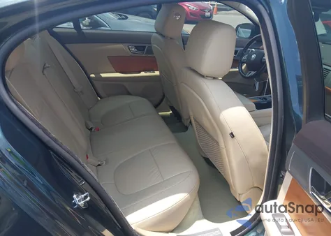 2010 Jaguar Xf from USA, damaged, VIN SAJWA0FAXAHR67632